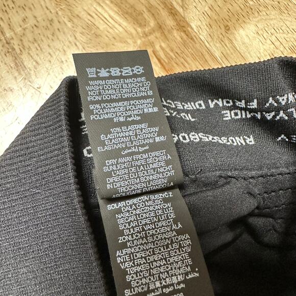 Sweaty Betty NWT Stamina Workout Bra Black Size S 4-6 Deep Underband Seamless - Picture 8 of 10